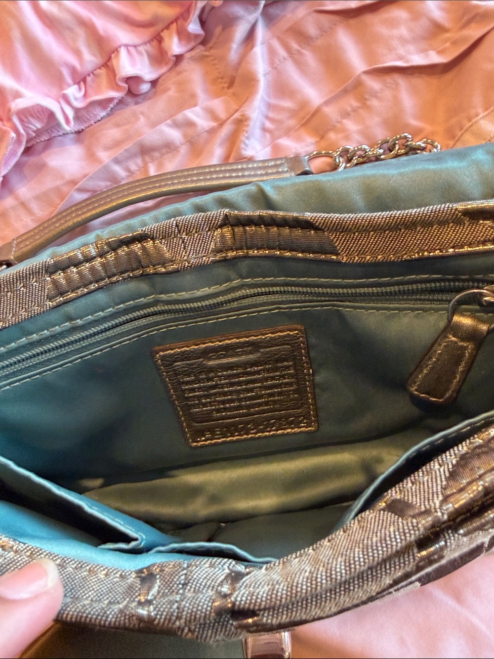 Chain-Handle Shoulder Bag in Metallic Gray - Picture 6 of 14